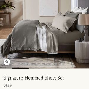 Luxurious Signature Hemmed Sheet Set in Classic Gray